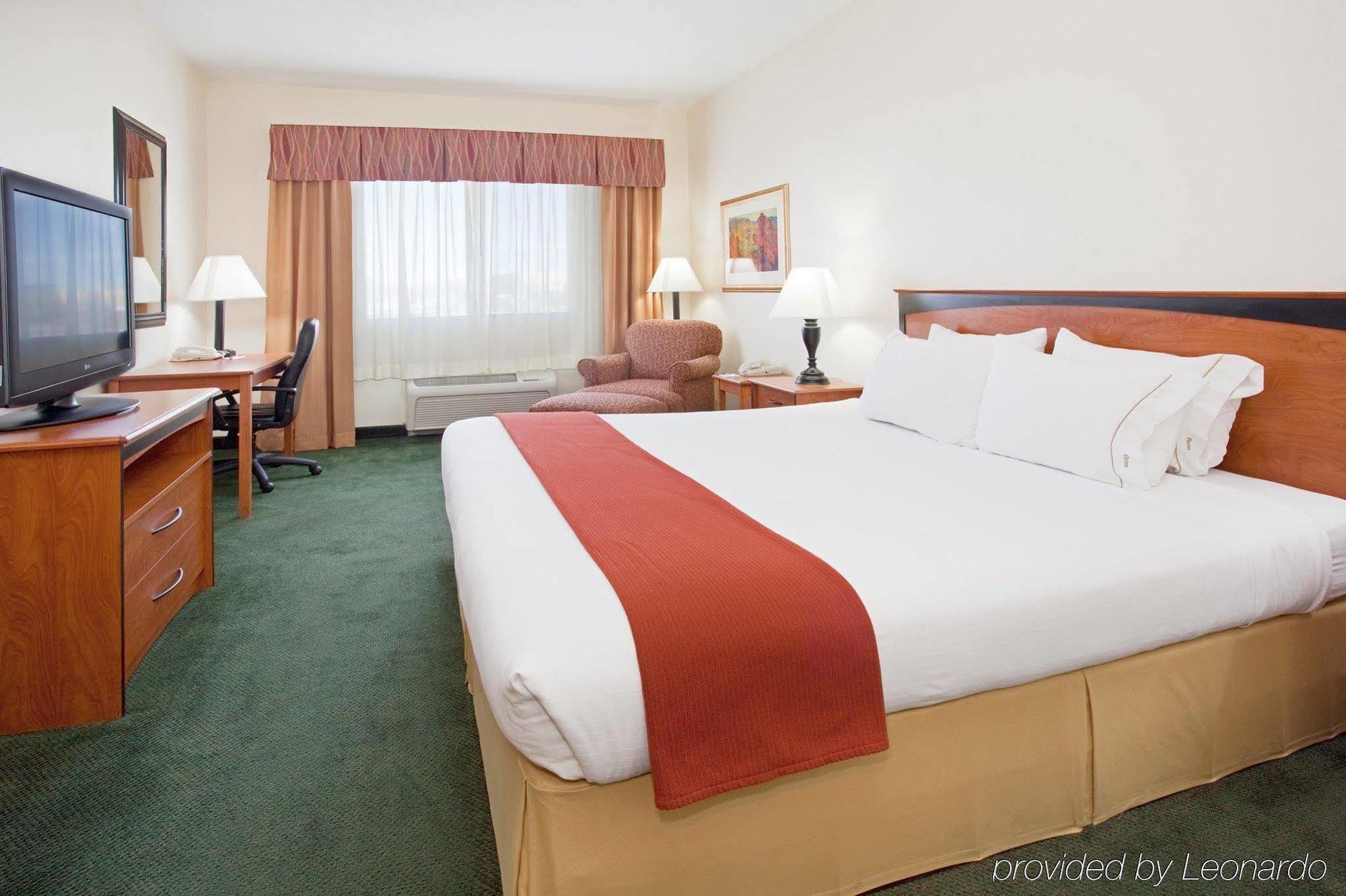 Holiday Inn Express & Suites Alamosa, An Ihg Hotel Room photo