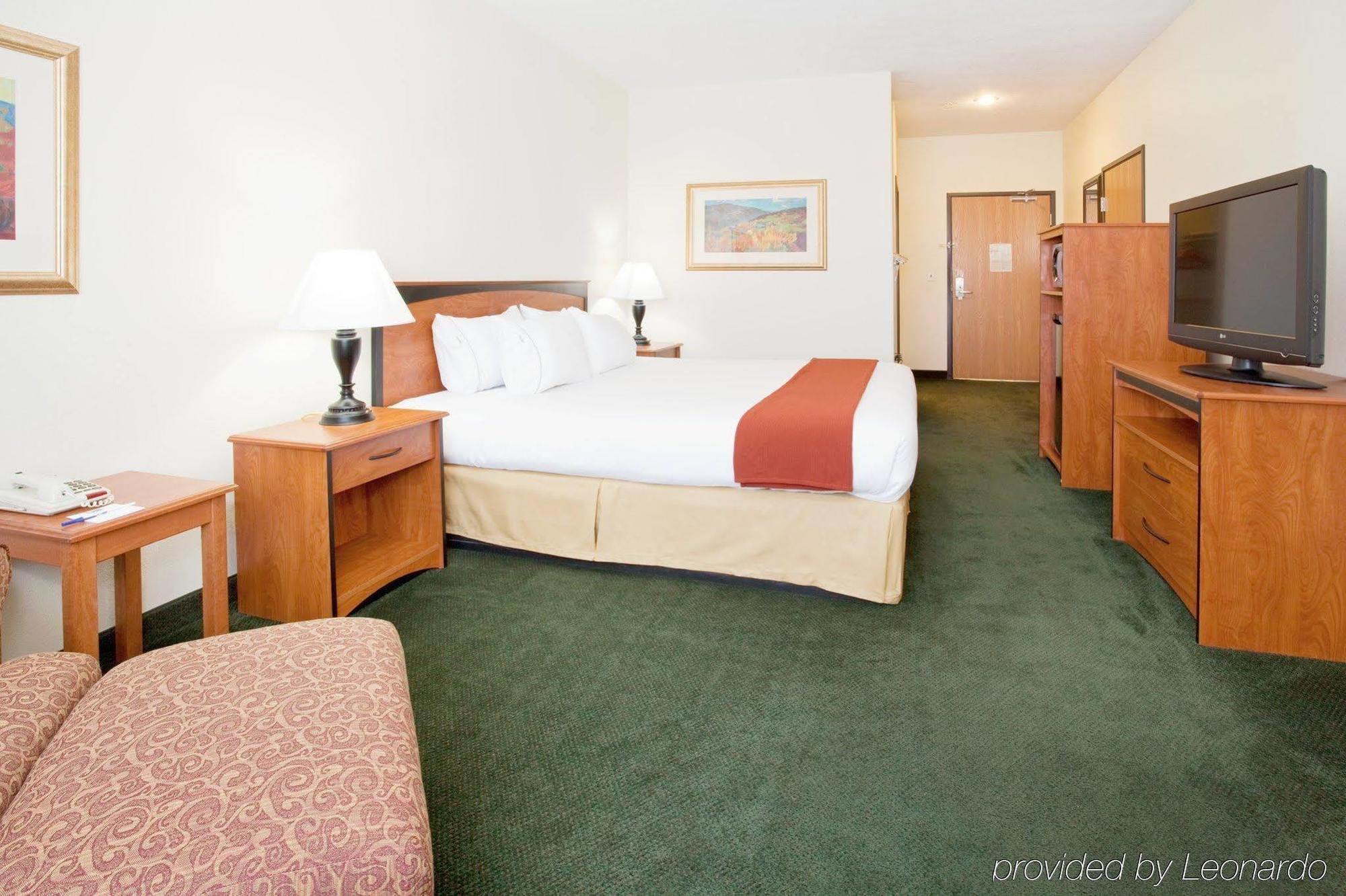 Holiday Inn Express & Suites Alamosa, An Ihg Hotel Room photo